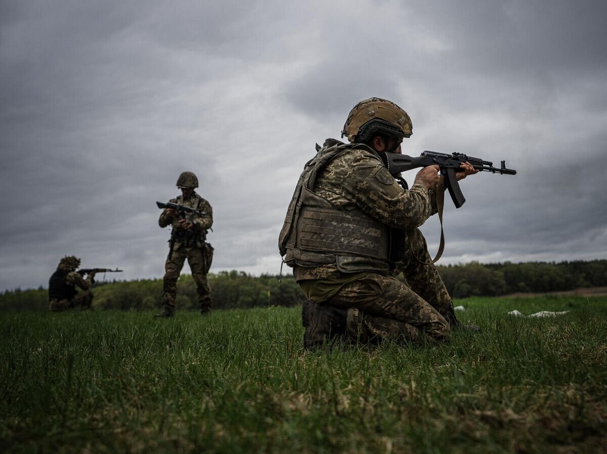    Украинские военнослужащие© AFP 2023 / DIMITAR DILKOFF
