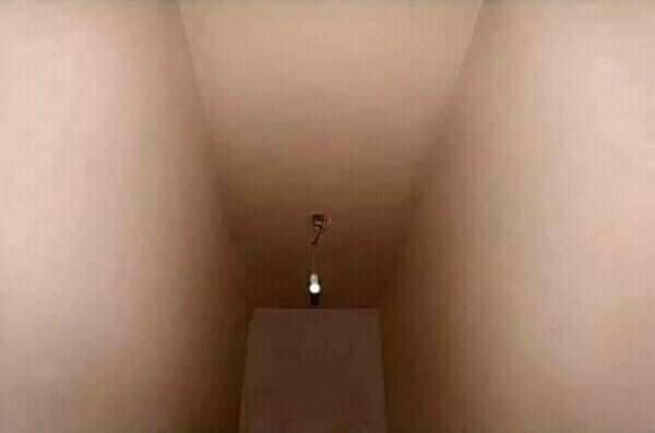 На первый взгляд кажется одно, а на самом деле совсем другое, даже рядом не лежало