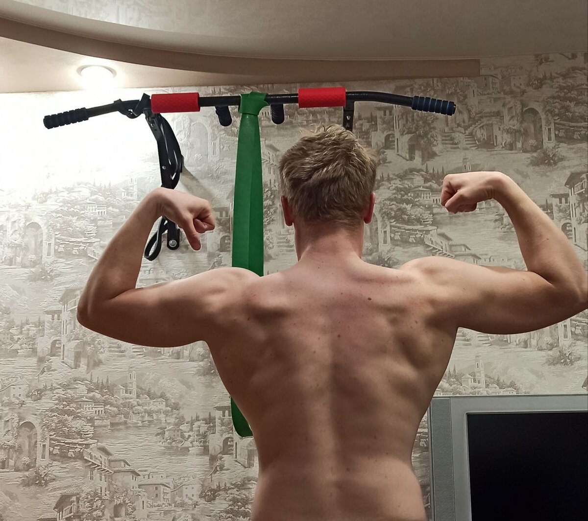 Малоповторка с больим рабочим весом 