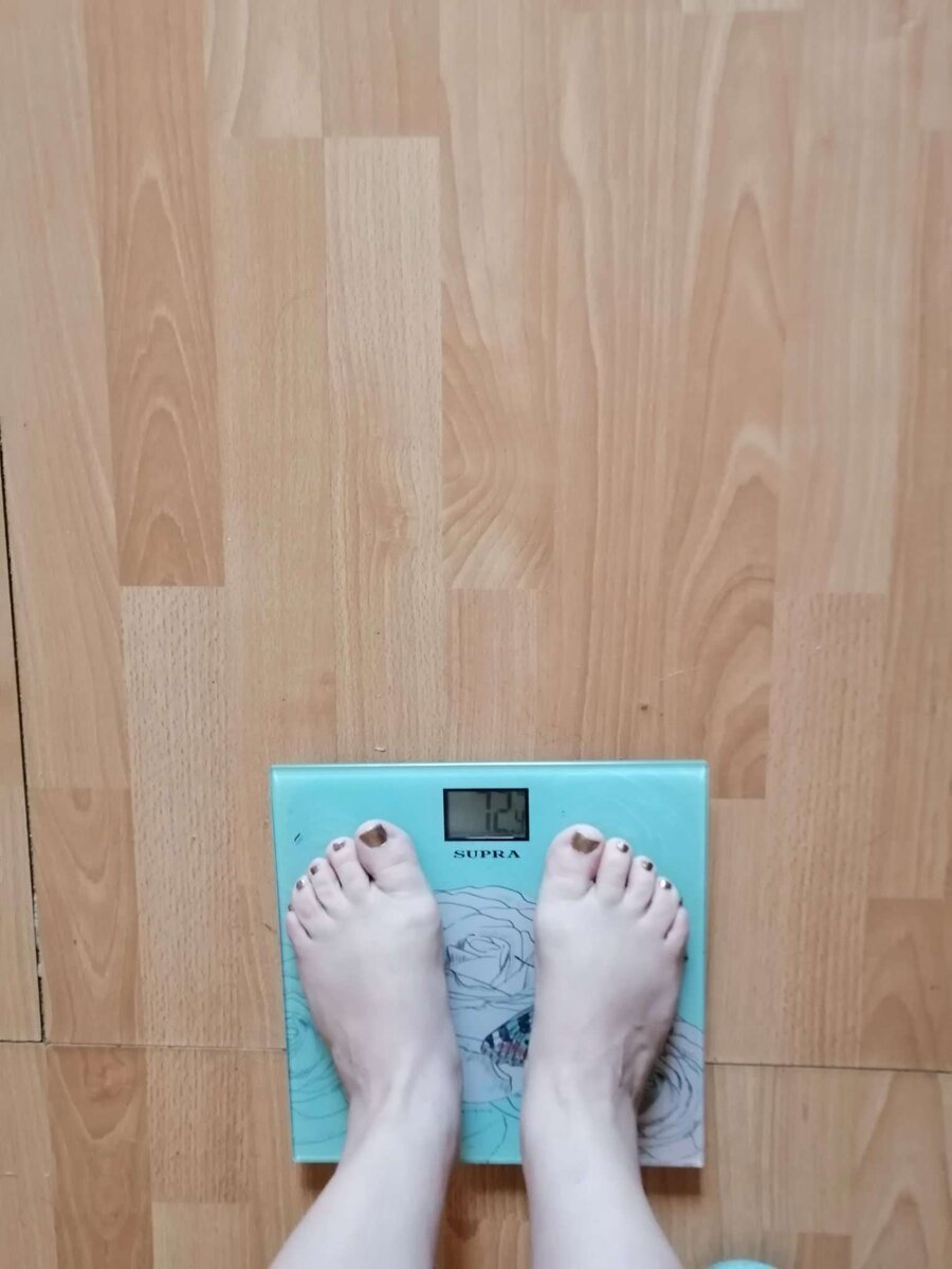 Мой вес на 19 апреля 2023 года - 10, 2 кг. Из архива автора.