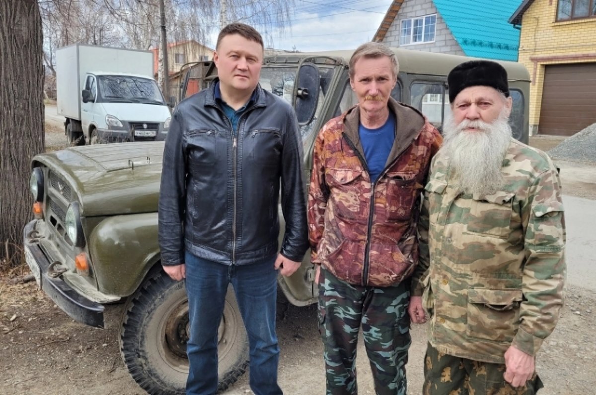    Житель Свердловской области передал личный автомобиль в зону СВО