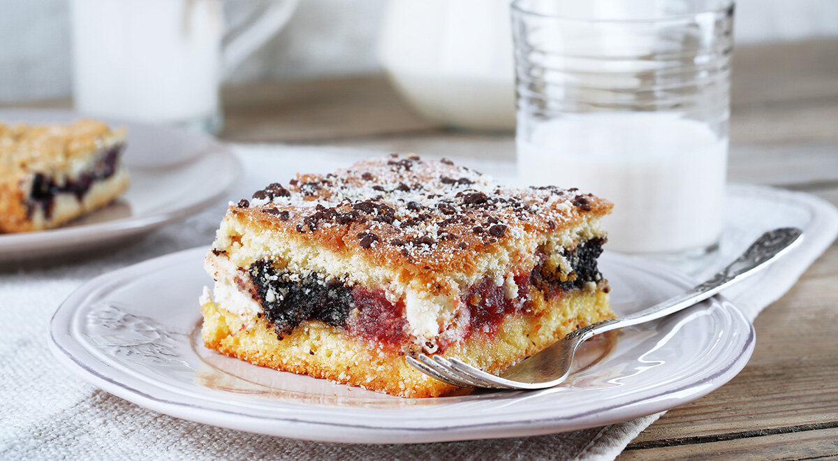 Пирог с черникой – 10 рецептов в духовке с пошаговыми фото