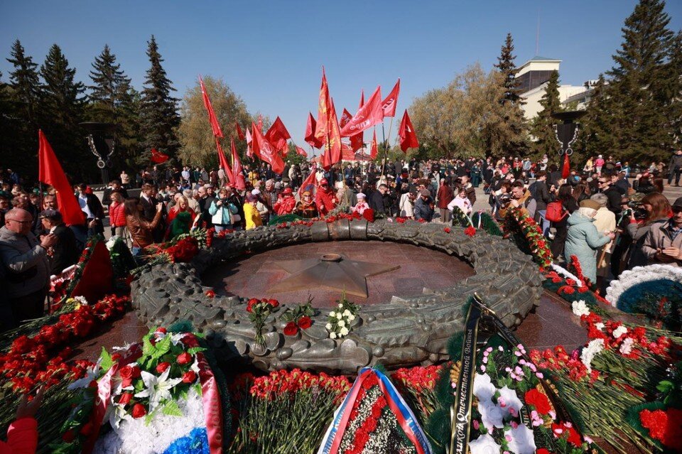   Валерий ЗВОНАРЕВ