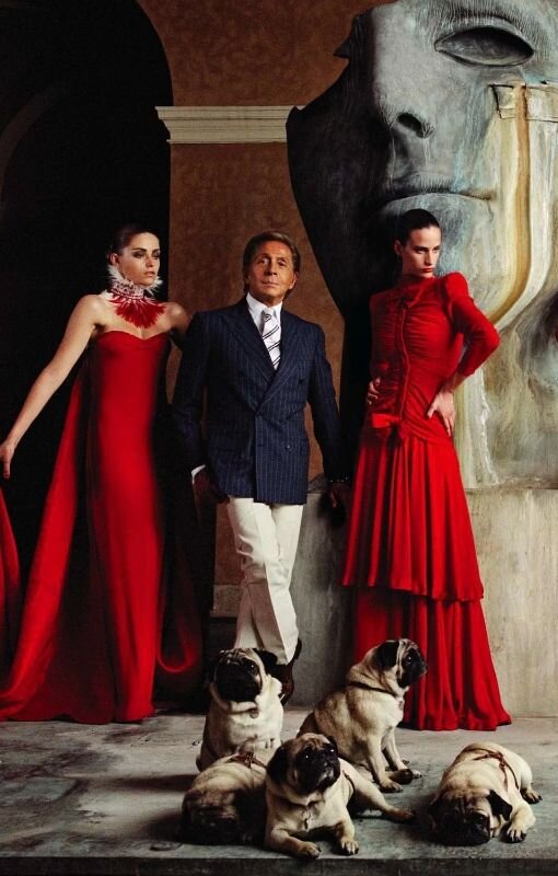 Коллекция Valentino попала на страницы ведущих изданий Италии и европейских стран, после чего Гаравани просто не было отбоя от новых заказов европейских клиентов