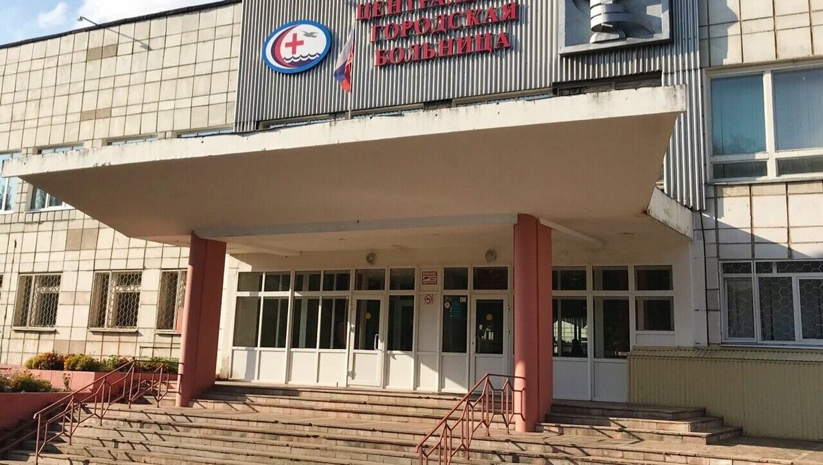     В начале года из окон больницы уже выпадал человек.