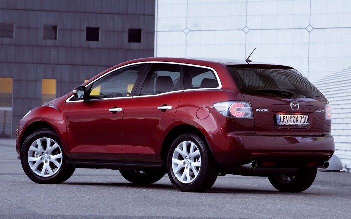 Mazda CX-7 имеет слишком чувствительный к горючему мотор/ Фото: avto-flot.ru