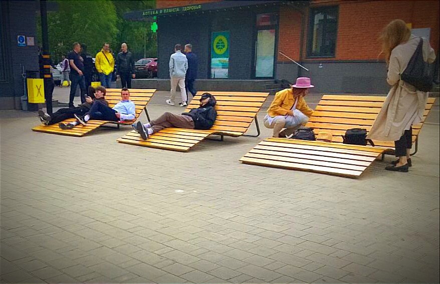 А говорят, что призывников не хватает🤣. Просто места знать надо