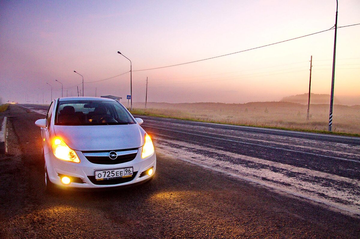 Трасса Екатеринбург - Челябинск. Первое фото из моей первой дальней поездки.