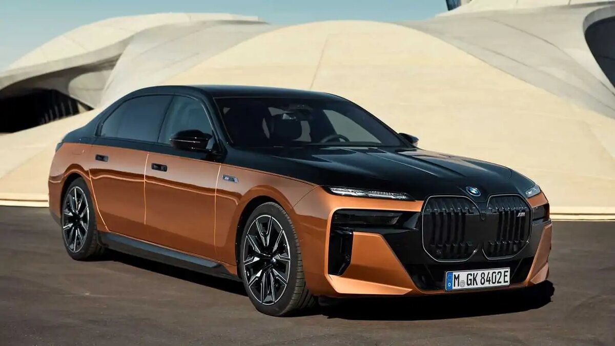 2024 BMW i7 M70 xDrive       