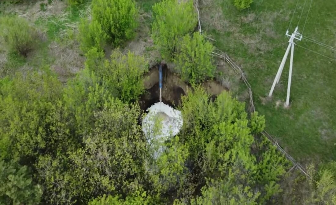 В комнате воняет кислятиной