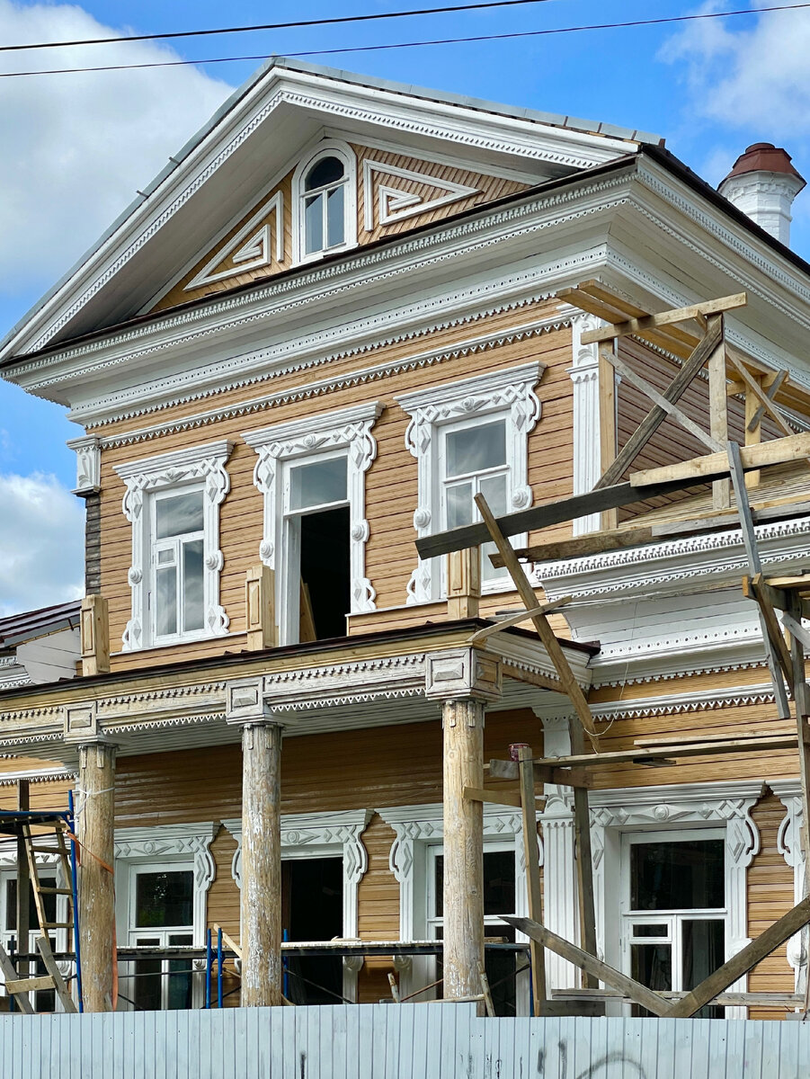 Дом Засецких, ул. Ленинградская, 12