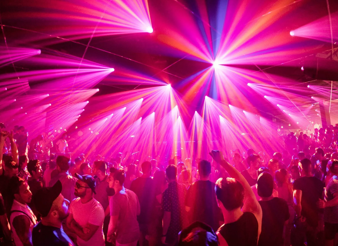 дискотека фон. вечеринка в ночном клубе. дискотека в клубе. ночной клуб. ночной клуб.