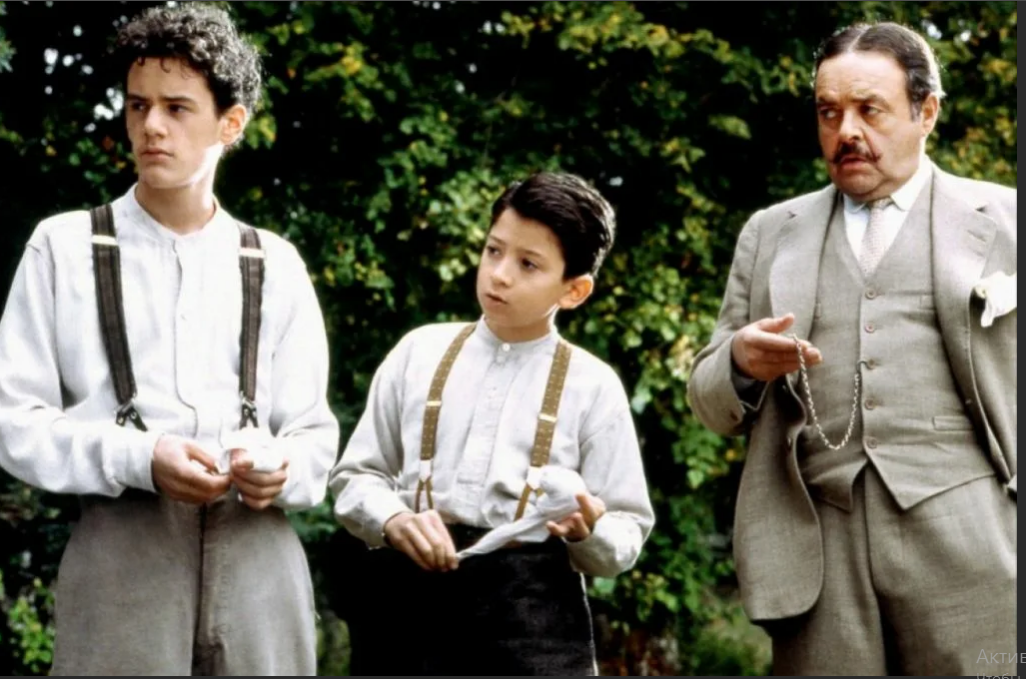 Кадр из фильма по книге