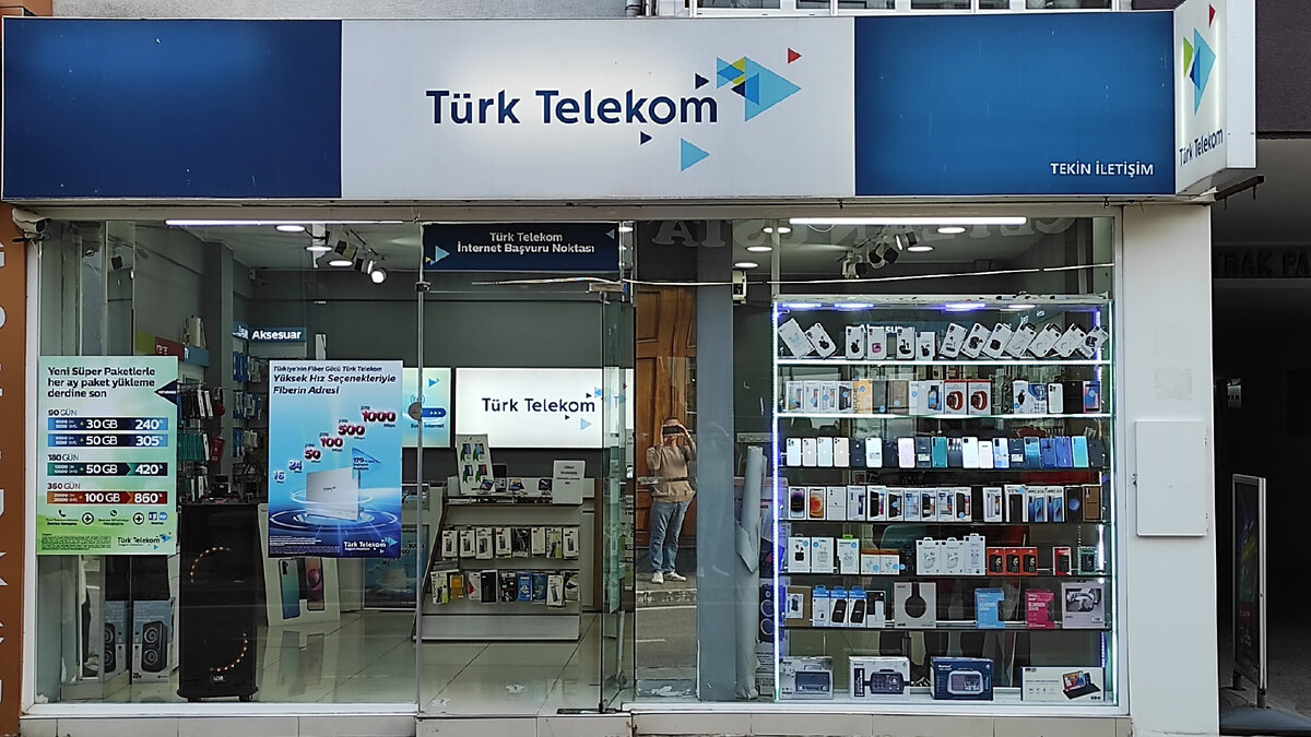 Власти Турции хотят, чтобы телефоны покупали внутри страны. Фото: Кирилл Полиенко/ Polienko: путешествуем вдвоём