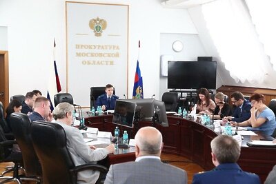    Представители министерства на заседании рабочей группы по вопросам соблюдения трудовых прав граждан в Прокуратуре Московской области © Сайт Министерства социального развития Московской области