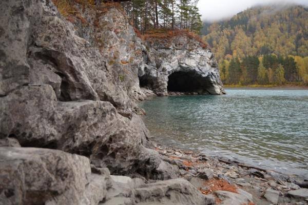 Грот Ихтиандра бирюзовая Катунь