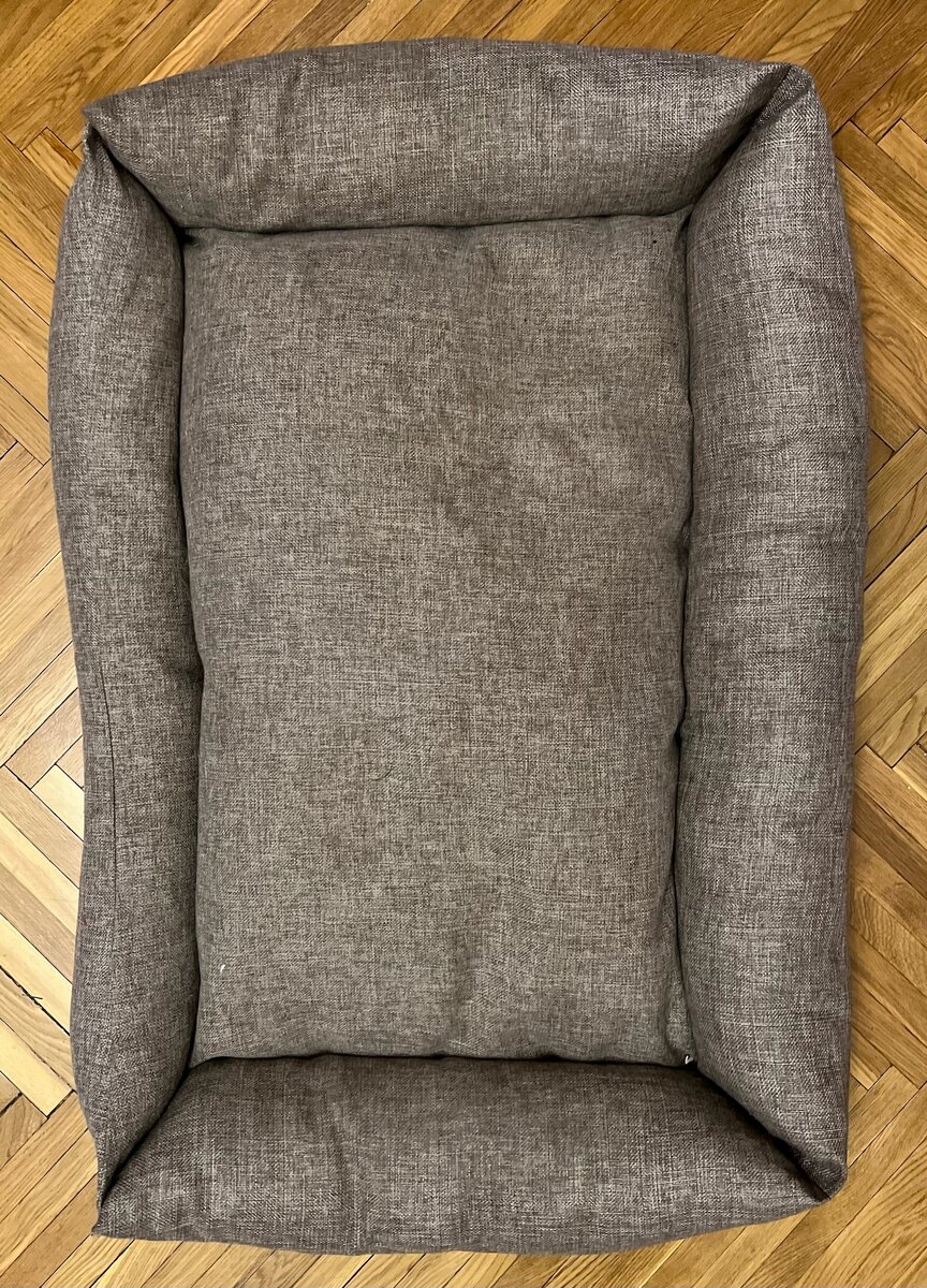 Размеры лежака 100x70x30