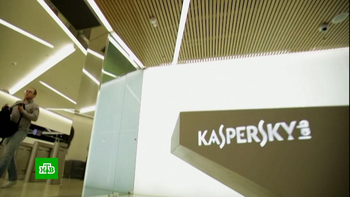    Reuters: Apple заявила, что не сотрудничает с американской разведкой