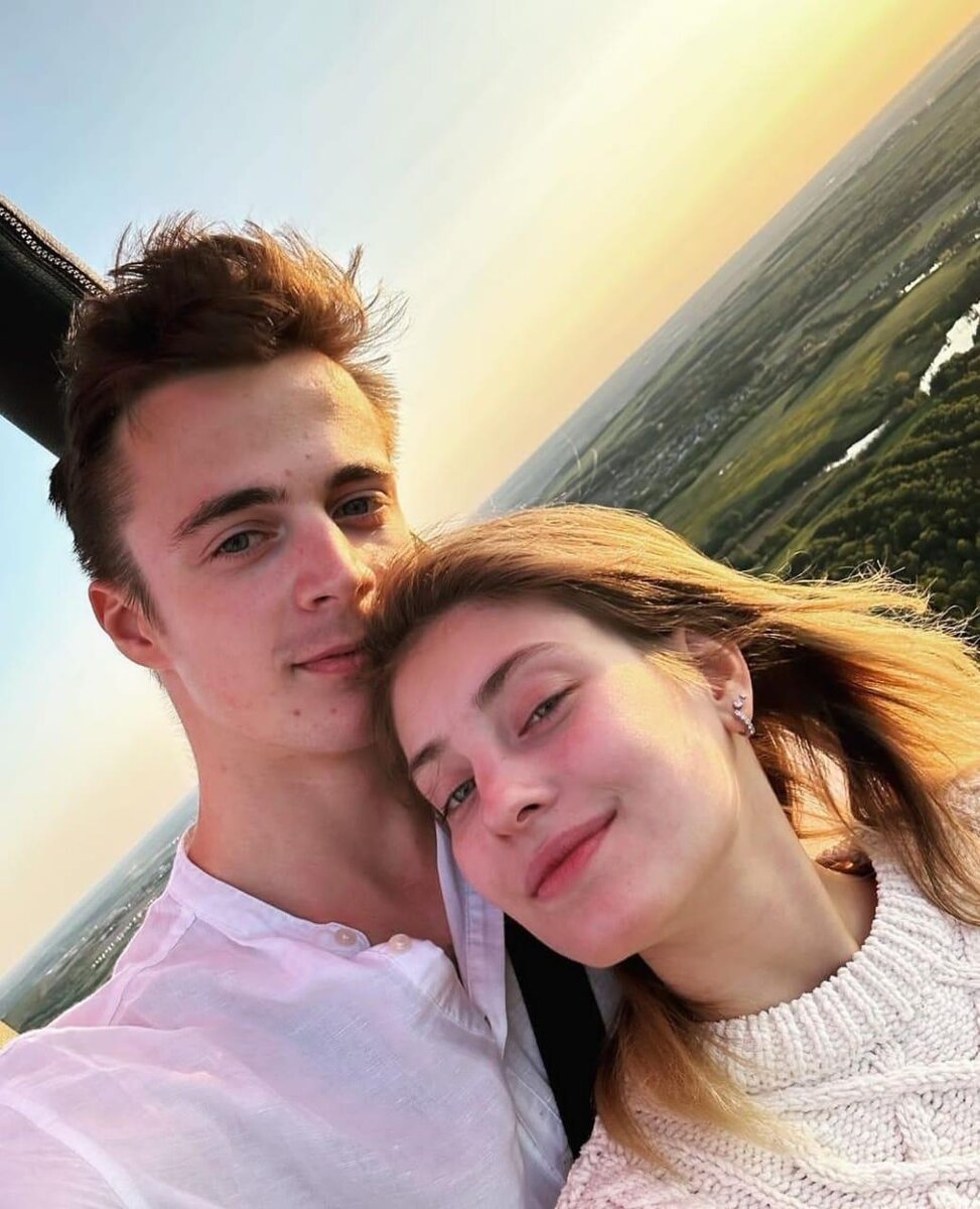 Алена Косторная и Георгий Куница подали заявление в загс | СТАРХИТ ...