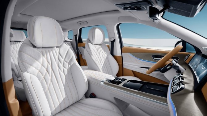     Премиальный кроссовер из Поднебесной отличается высоким уровнем комфорта и богатым оснащением