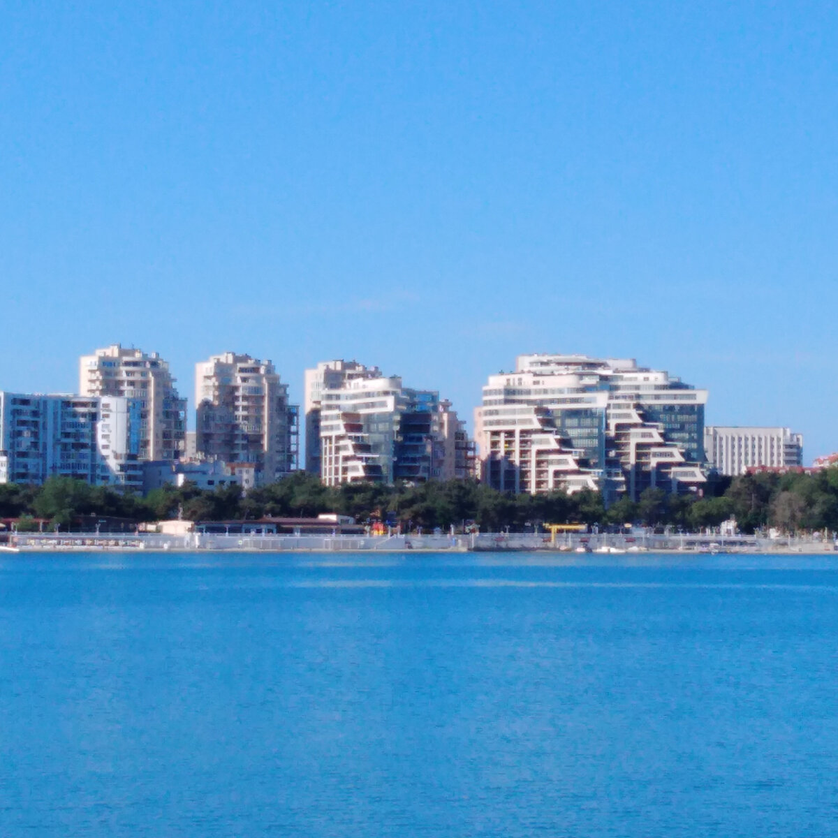 8:30 утра. Геленджикская бухта