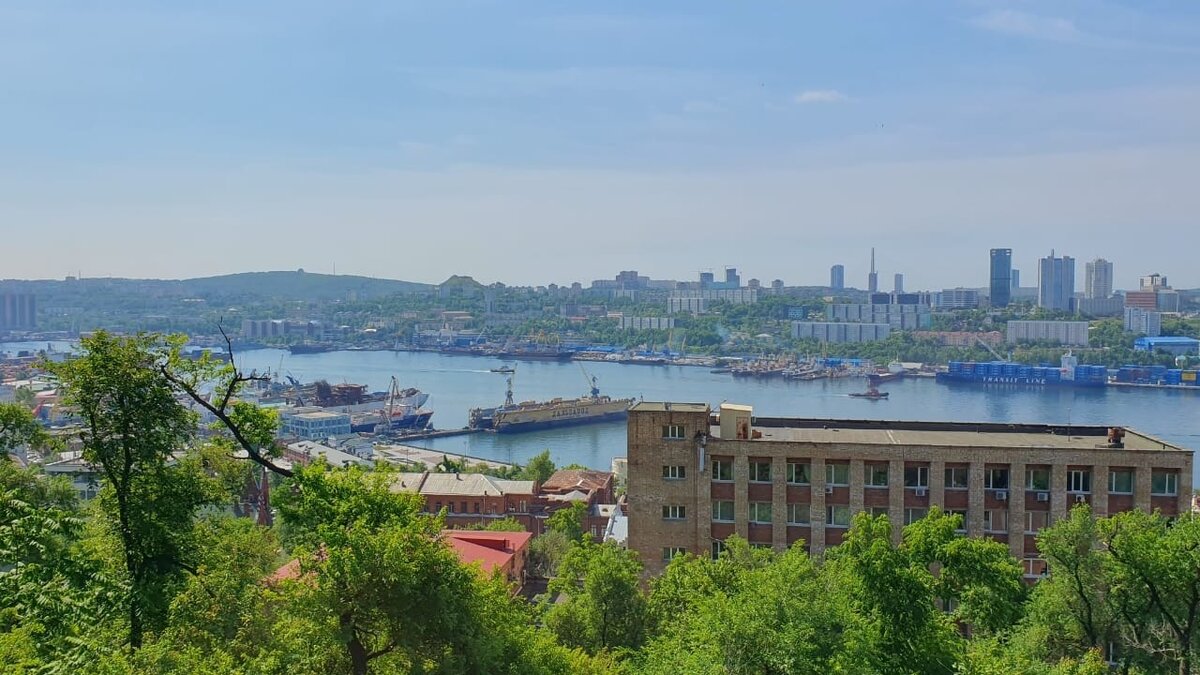     НДФЛ — налог на доходы физических лиц — в нынешнем собирается по стране хуже, чем обычно. Сборы упали. Чем это грозит российским регионам, ведь для многих из них НДФЛ — основа бюджета.