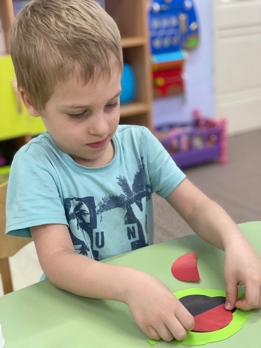 Как родился,  еле успела до роддома добежать,  так и по жизни бежит, еле успеваю )