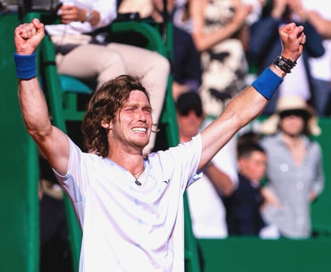 Андрей после победы в финале над Хольгером Руне.