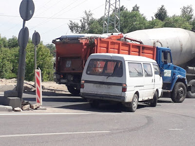 Тут начались столкновения авто и