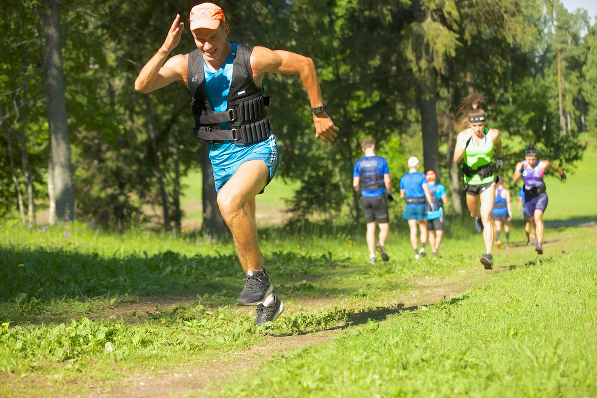 Одним из важных упражнений является бег в гору