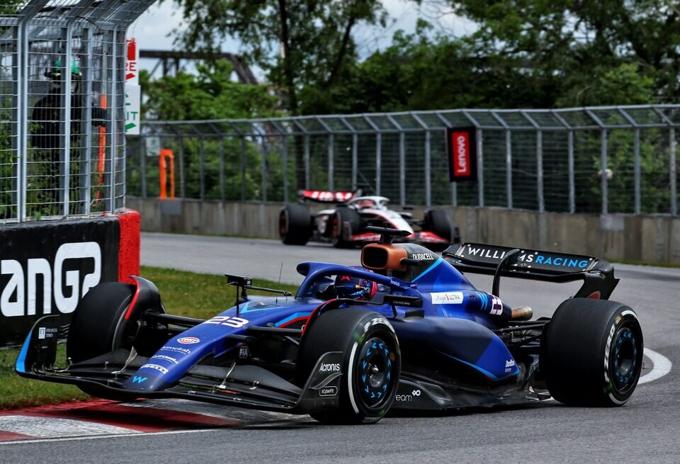    Алекс Албон рассказал о своей реакции на тактику Williams в МонреалеWilliams