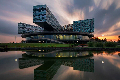 Здание комплекса Сколково