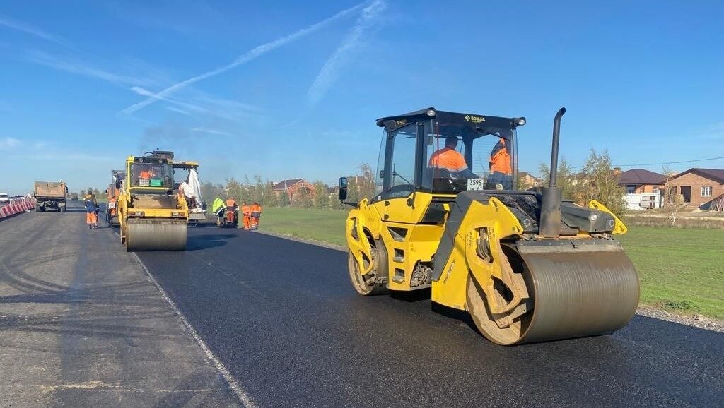     В Ростовской области закрыли движение по двум полосам автодороги «Ростов-на-Дону — Таганрог» с 19 июня, об этом сообщили в пресс-службе донского правительства.
