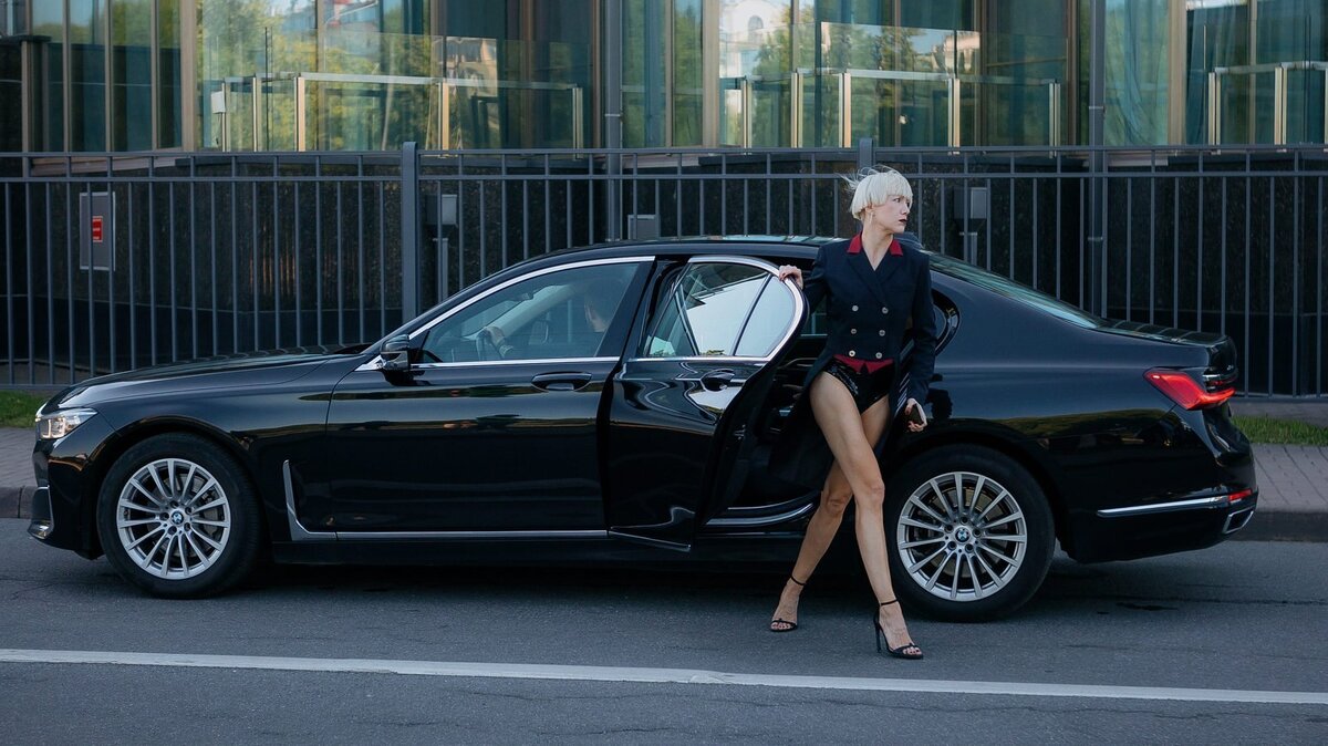      Дарья Мороз в роли Лены Широковой