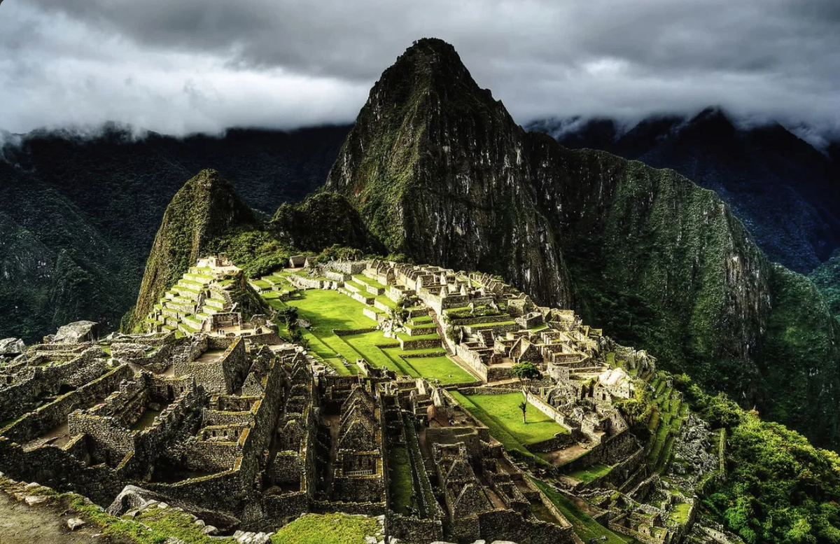 Чичен-ица юкатан мексика. Топ чудес света. 7мь чудес света. Пирамида кукулькана мексика. Майя чичен ица.