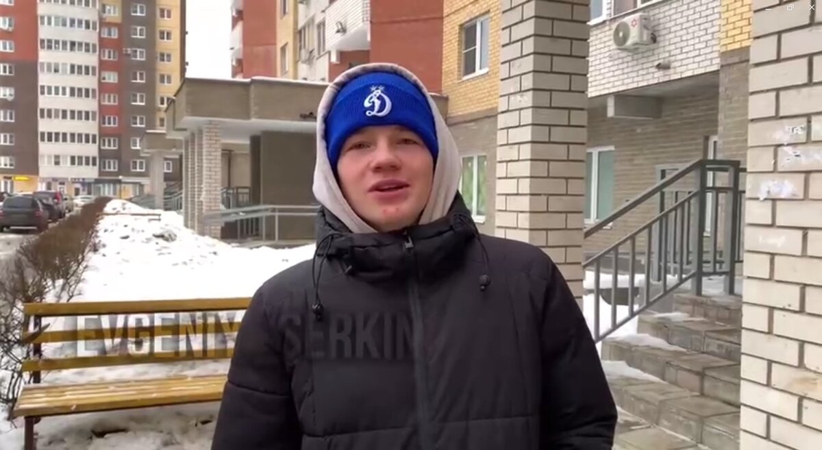    С праздником! Мы прошлись по улицам Обнинска и узнали у мужчин, как они относятся к Международному женскому дню. Татьяна Пульная