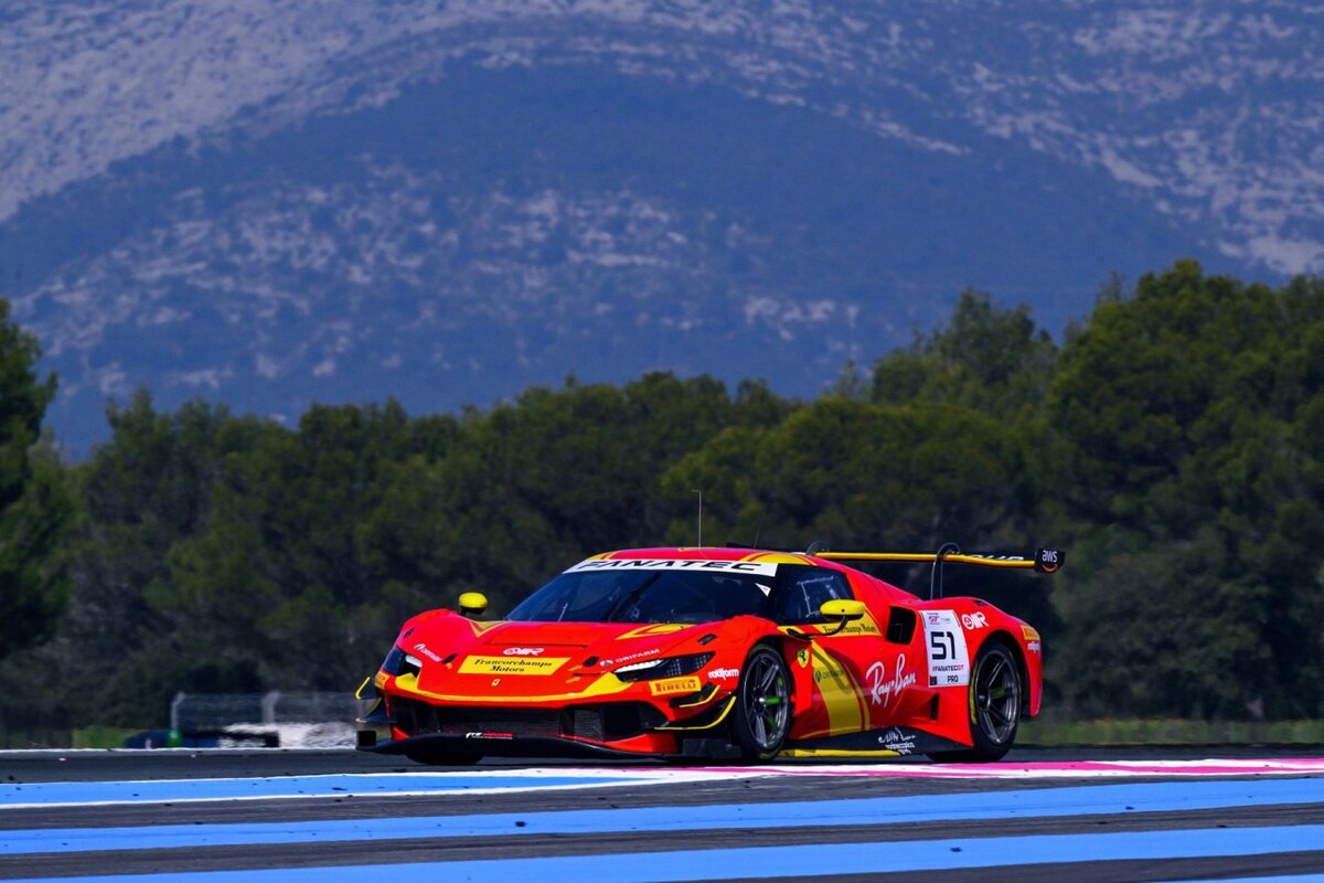 Ferrari 296 GT3 Роберта ШварцманаФото: AF Corse  📷
