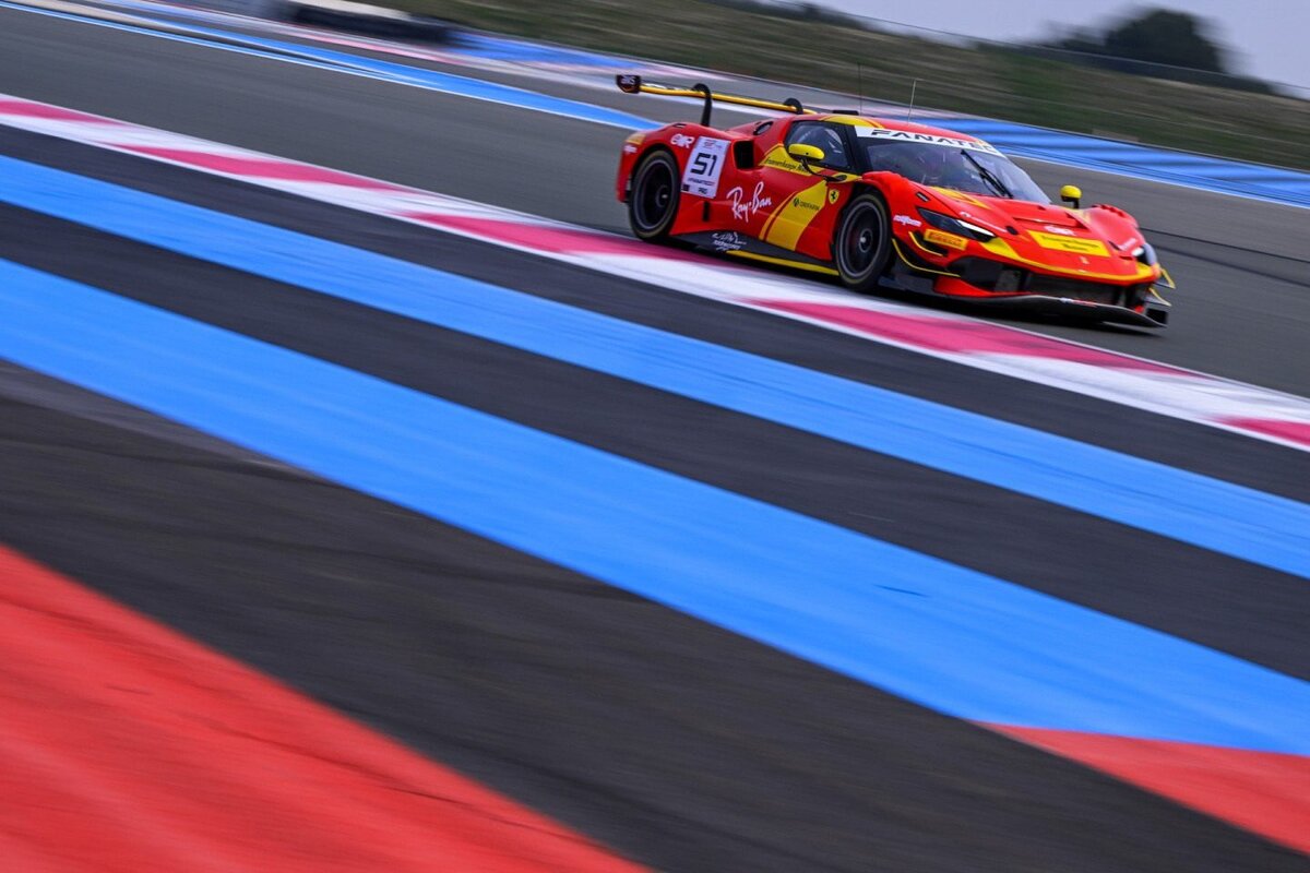 Ferrari 296 GT3 Роберта ШварцманаФото: AF Corse  📷
