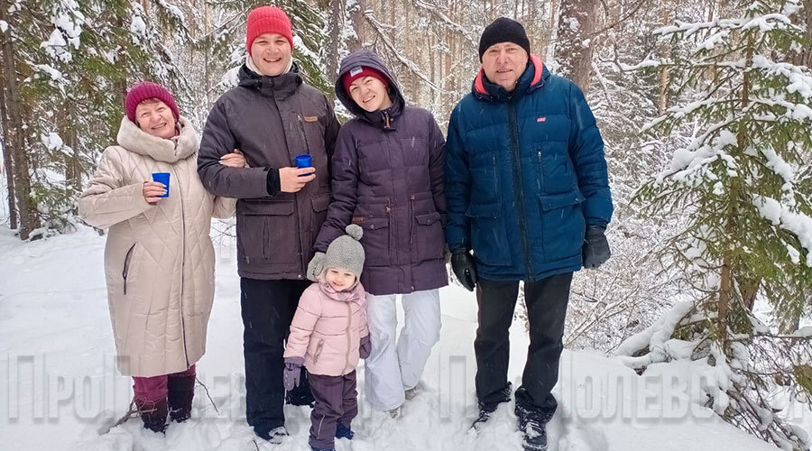 Елена Юрьевна рассказывает, что проводить время всей семьёй удаётся редко, но эти дни приносят всем абсолютное удовольствие. Фото из личного архива Елены Погребняк