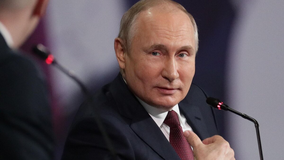 Владимир Владимирович Путин
Фотоматериал из свободных источников