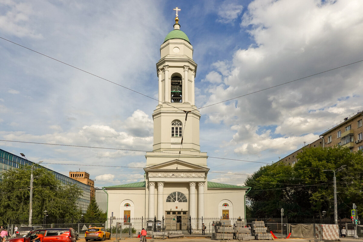 Пешеходная прогулка по Москве. Дома, где жили Алексей Баталов и Никита  Хрущев и многое другое | Самый главный путешественник | Дзен