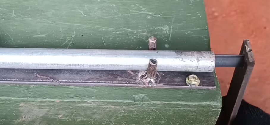      Закручиваем пластину