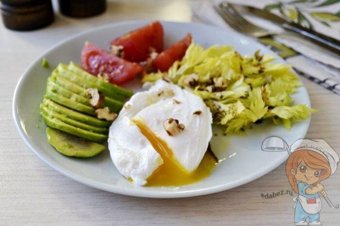    Салат с авокадо на завтрак – рецепт подойдет для диабетиков Шеф-повар