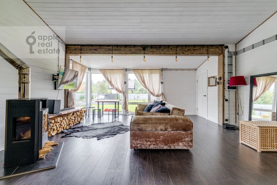 Фото из архива Apple Real Estate