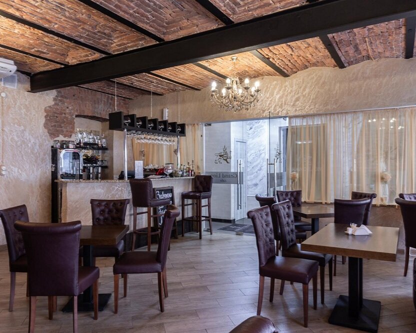 Кафе в наше время. Заимствовано: http://hotelgrandlion.ru