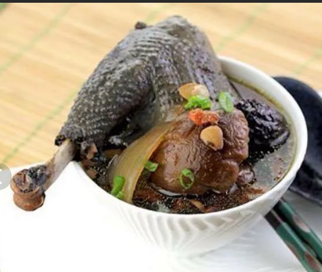 фото взято из интернета из свободного доступа. У автра денег на черного цыпленка не нашлось .