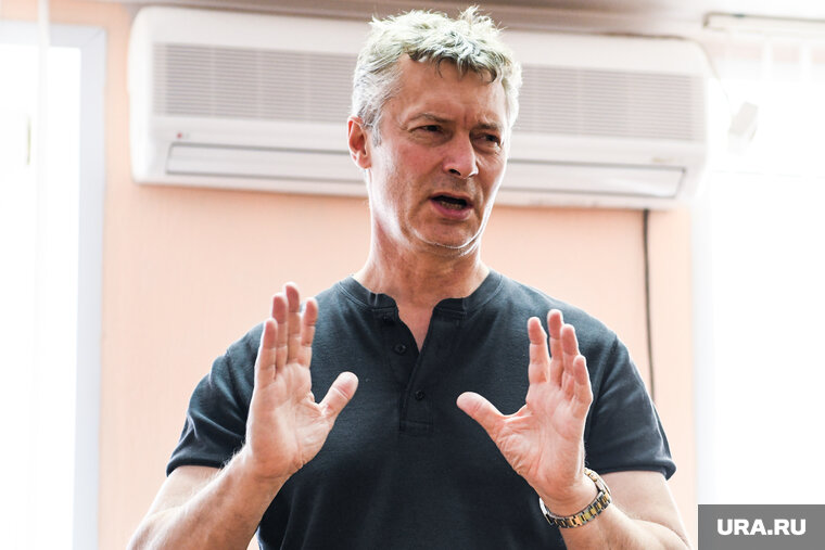    Евгений Ройзман подписал заявление к администрации «ВКонтакте» утром 17 марта