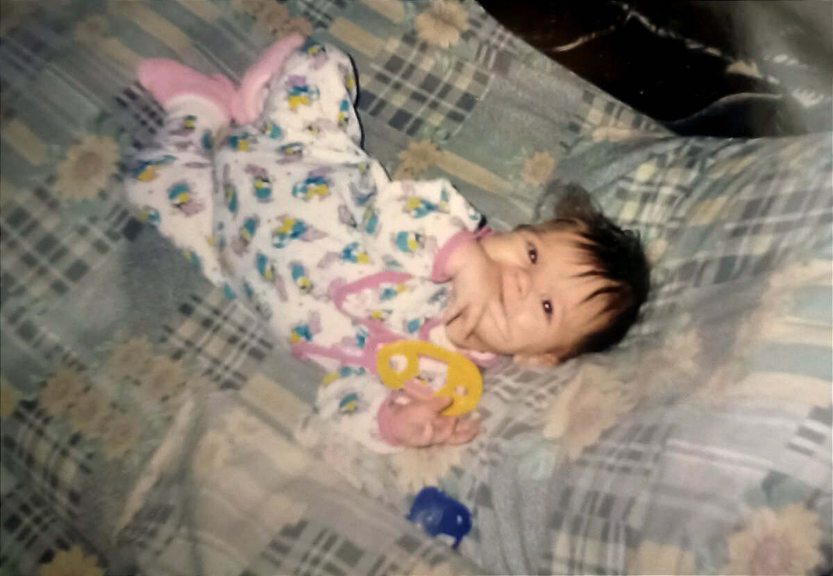 Все медсестры в роддоме приходили ко мне в палату взглянуть на младенца с причёской. Да, тяжело мне дались эти волосëнки 😂