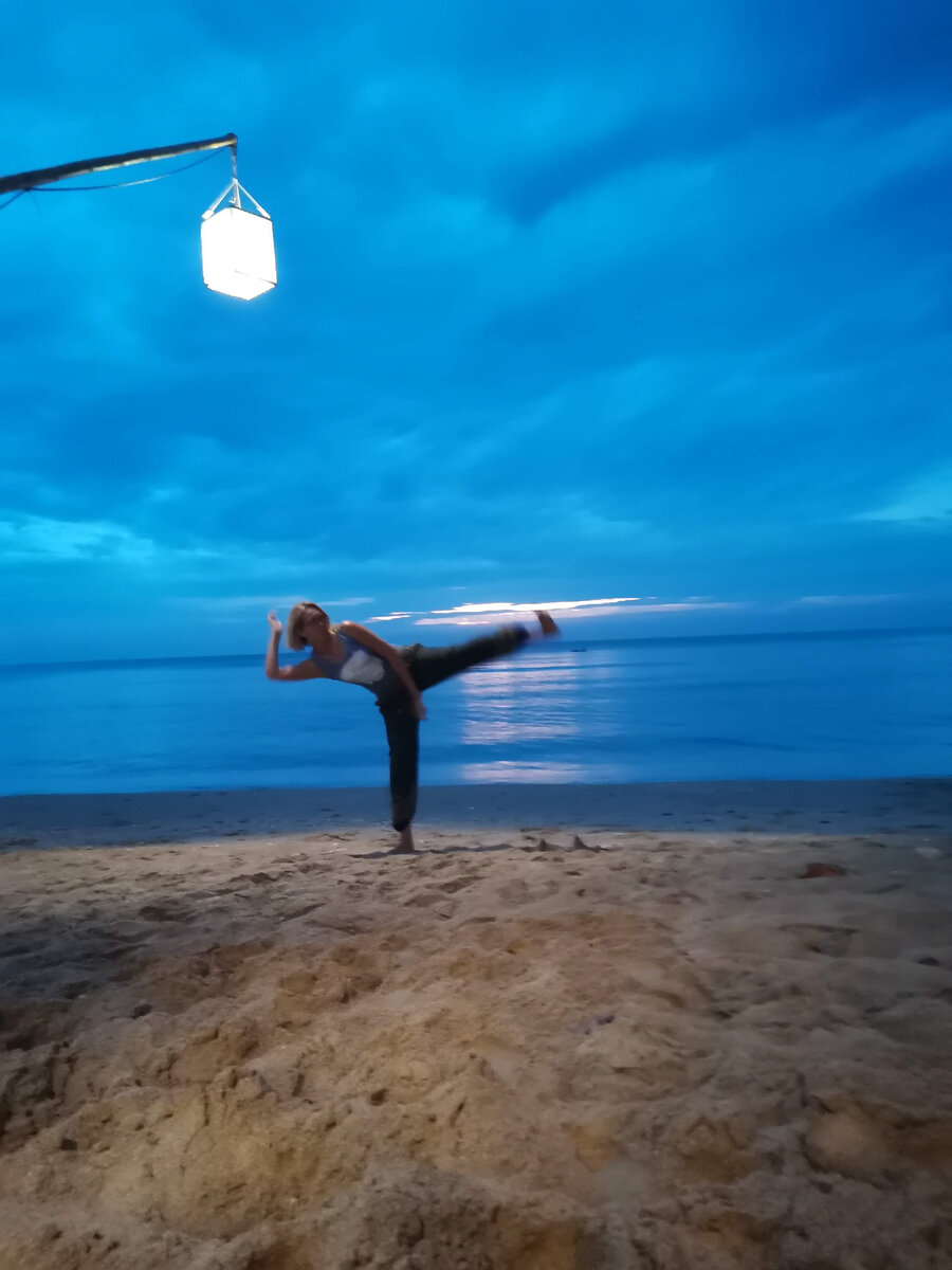 Океан Индийский, что ещё надо? Я намекаю, что преступность мне нипочём 