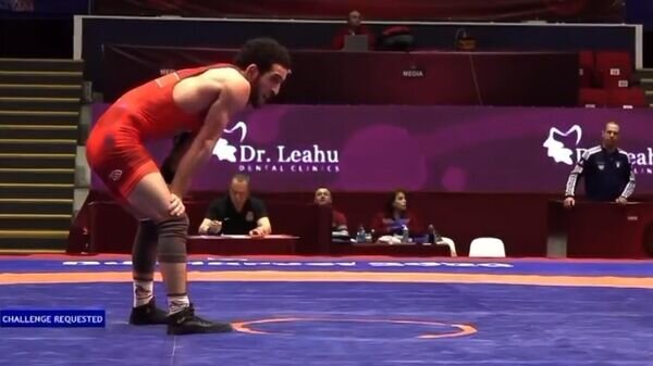    © Photo : Screenshot / Facebook / Wrestling - Armenia